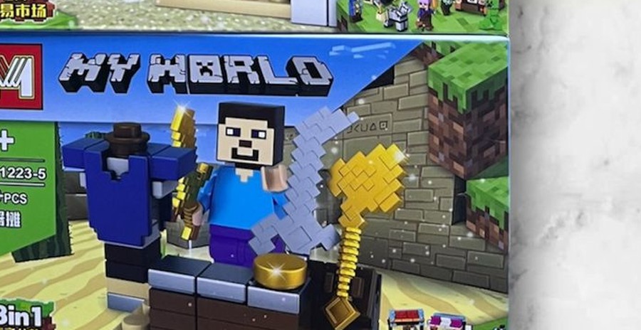 Mini set Minecraft MG12235: Steve con hacha dorada