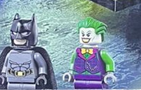 Minifiguras de Batman y el Joker incluidas en el set Batimovil BATLEADER 11351A