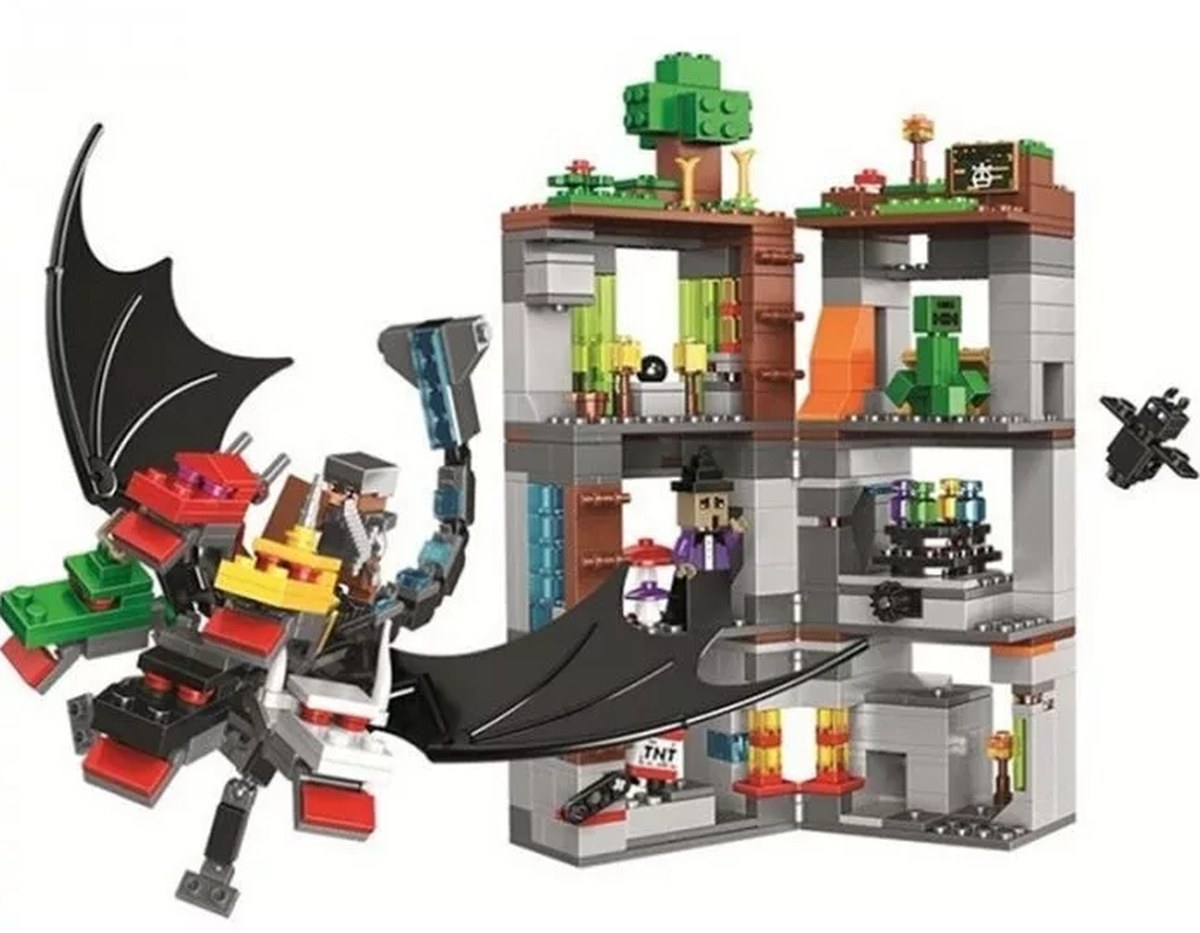 Modelo armado del dragón y la fortaleza de varios niveles del set Minecraft 11268 de 580 piezas