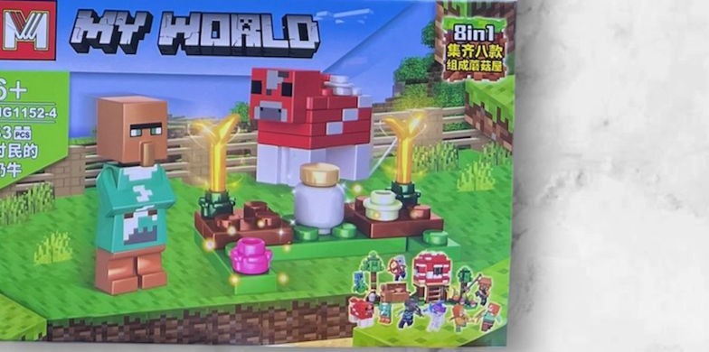 Escena armable de Minecraft con aldeano y casa-champiñón roja, set MY WORLD MG1152-4 de 43 piezas