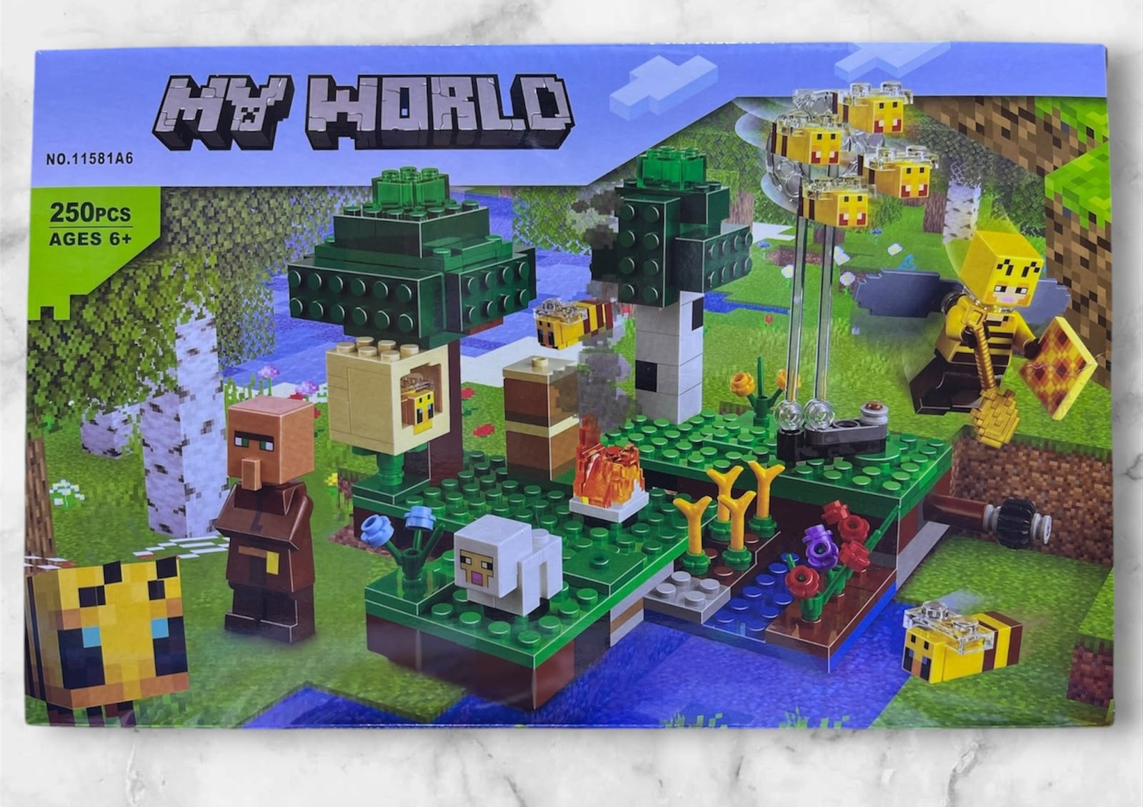 Caja del set armable Minecraft My World 11581A6 La Granja de Abejas de 250 piezas compatible con LEGO
