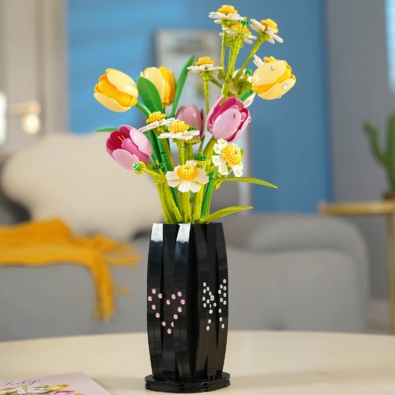 Ramo de tulipanes armable BAKA 33802 decorando una sala como flores artificiales de bloques para el hogar