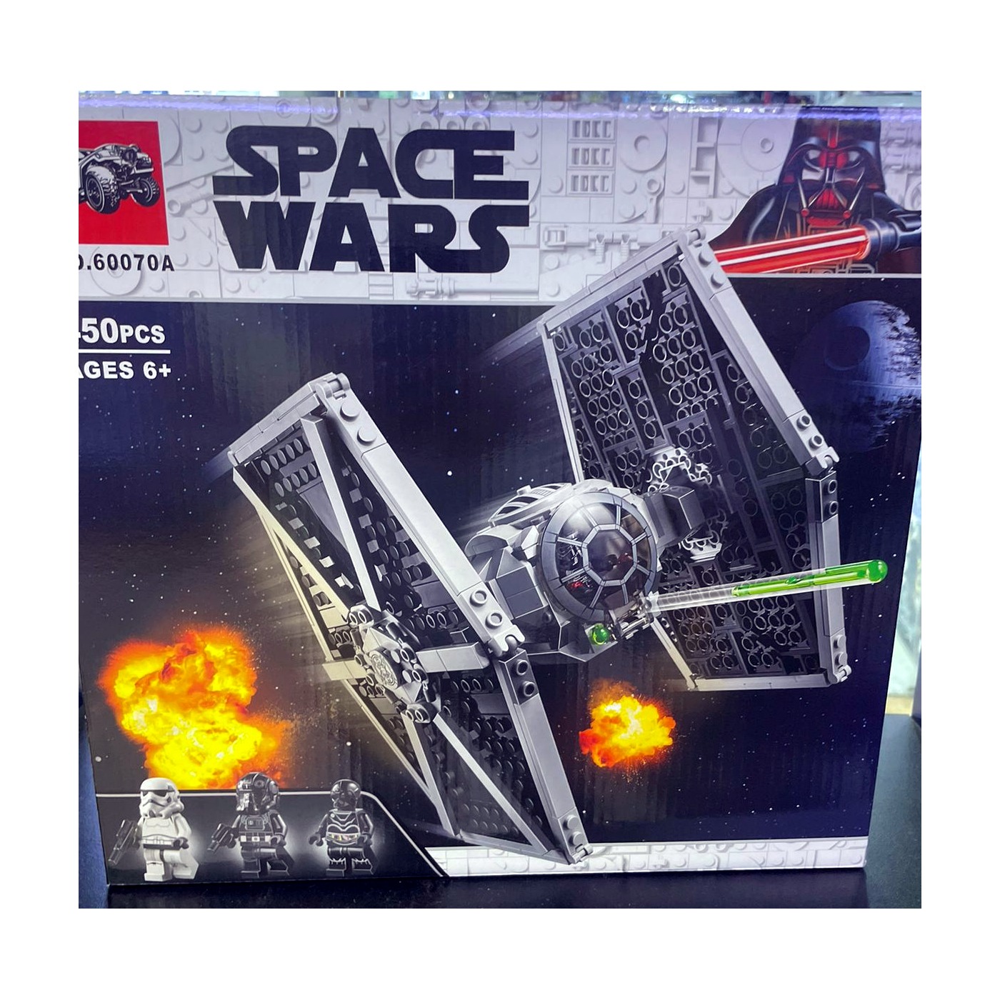 Space Wars Caza TIE Imperial 60070A caja frontal 450 piezas