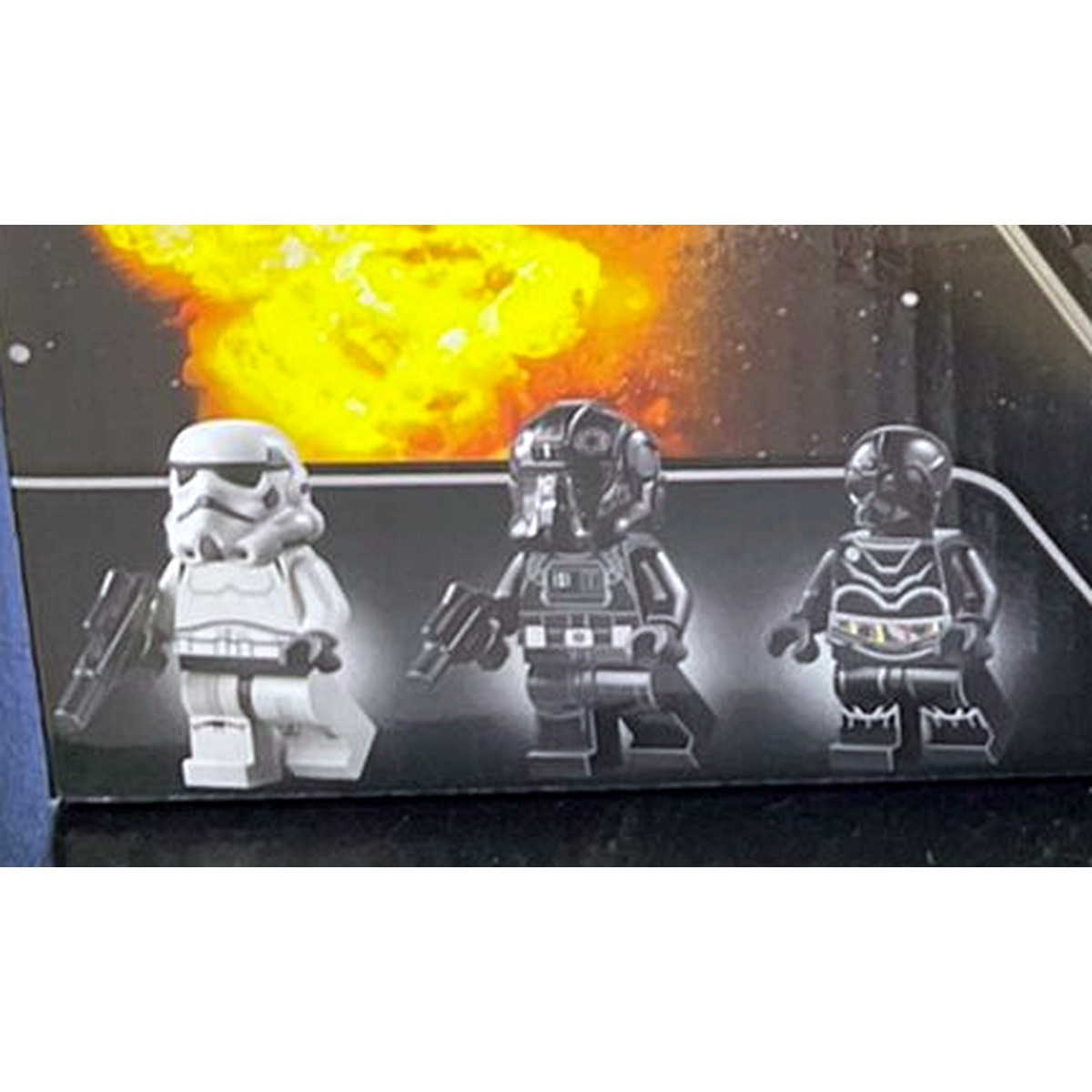 Tres minifiguras incluidas en Space Wars 60070A