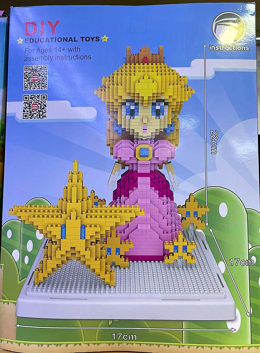 Foto real de la caja Wise Hawk 2508 Princess Peach y Estrella con medidas 22 cm por 17 cm por 17 cm