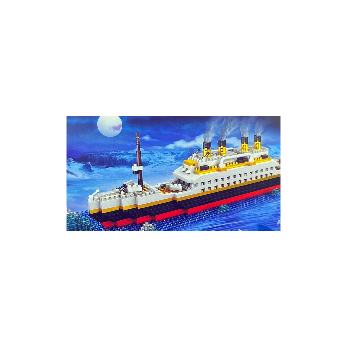 Detalle del barco Titanic armable YKO P2234